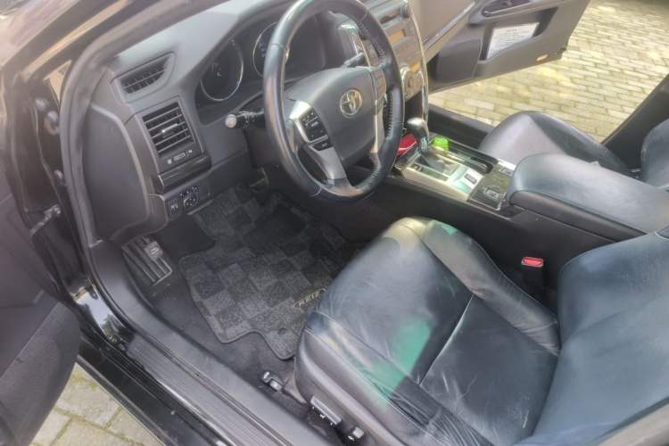 Used Toyota Reiz 2012 2.5V Fengdu Elite Stylish Edition Driver Seat