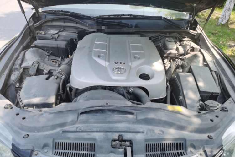 Used Toyota Reiz 2012 2.5V Fengdu Elite Stylish Edition Engine Bay
