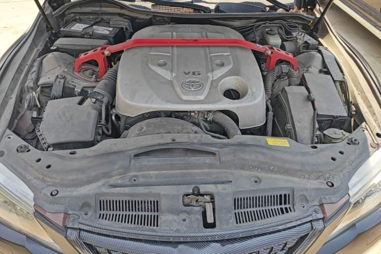 Used Toyota Reiz 2012 2.5V Fengdu Elite Stylish Edition Engine Bay