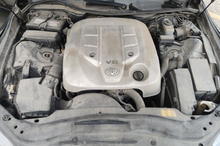 Used Toyota Reiz 2012 2.5V Fengdu Elite Stylish Edition Engine Bay