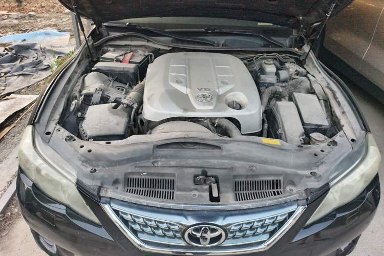 Used Toyota Reiz 2012 2.5V Fengdu Elite Stylish Edition Engine Bay