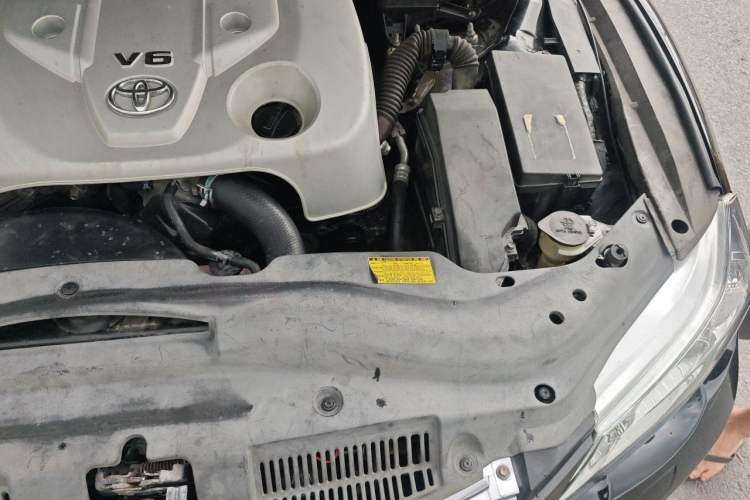 Used Toyota Reiz 2012 2.5V Fengdu Elite Stylish Edition Engine Bay Left