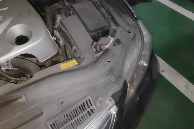 Used Toyota Reiz 2012 2.5V Fengdu Elite Stylish Edition Engine Bay Left