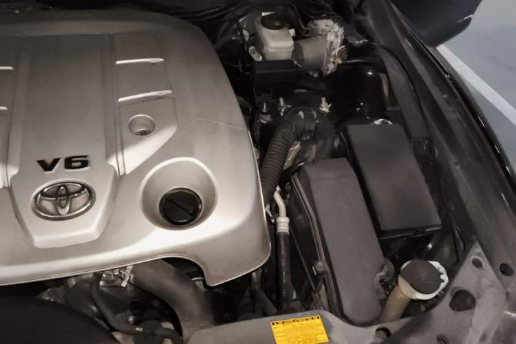 Used Toyota Reiz 2012 2.5V Fengdu Elite Stylish Edition Engine Bay Left
