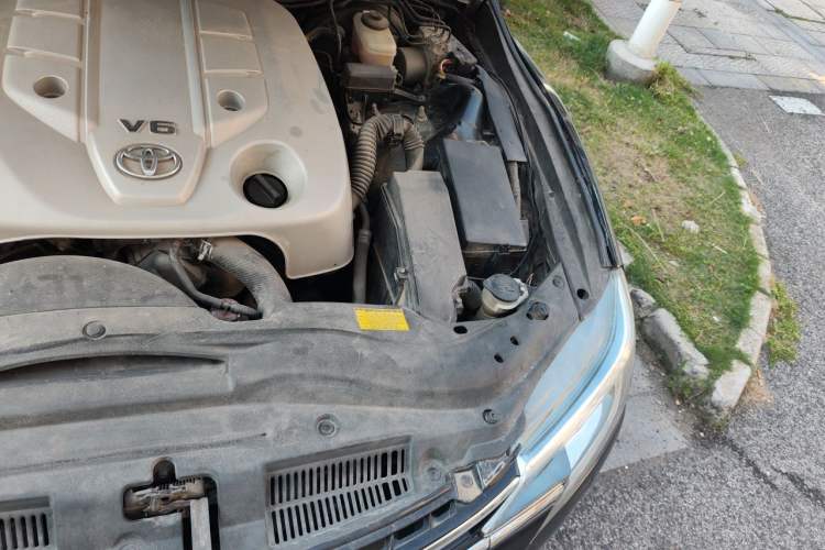 Used Toyota Reiz 2012 2.5V Fengdu Elite Stylish Edition Engine Bay Left