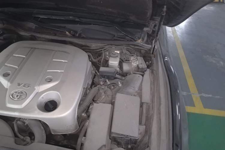 Used Toyota Reiz 2012 2.5V Fengdu Elite Stylish Edition Engine Bay Left