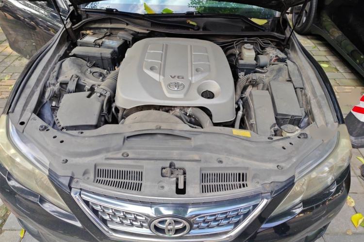 Used Toyota Reiz 2012 2.5V Fengdu Elite Stylish Edition Engine Bay
