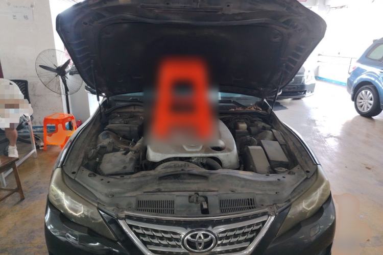 Used Toyota Reiz 2012 2.5V Fengdu Elite Stylish Edition Engine Bay