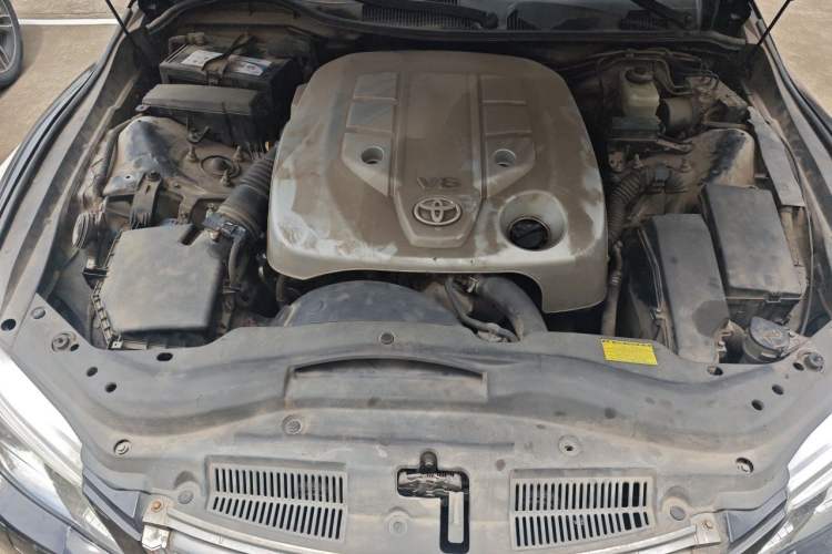 Used Toyota Reiz 2012 2.5V Fengdu Elite Stylish Edition Engine Bay