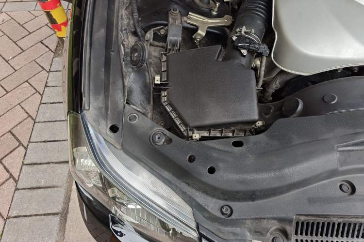 Used Toyota Reiz 2012 2.5V Fengdu Elite Stylish Edition Engine Bay Right