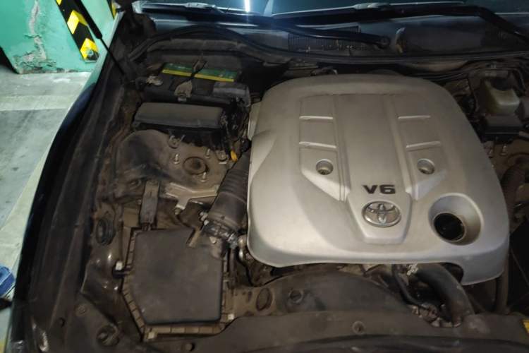 Used Toyota Reiz 2012 2.5V Fengdu Elite Stylish Edition Engine Bay Right