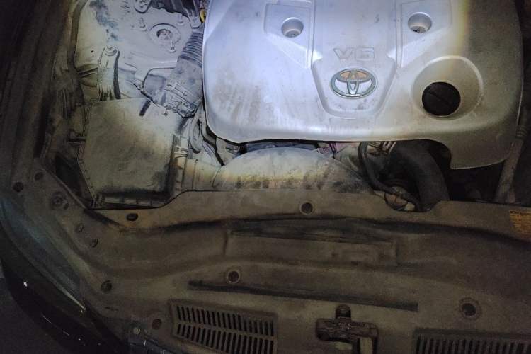 Used Toyota Reiz 2012 2.5V Fengdu Elite Stylish Edition Engine Bay Right