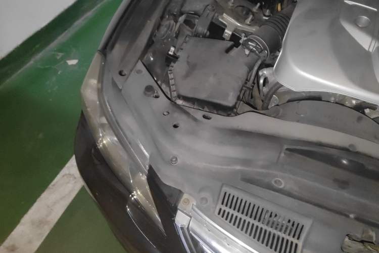 Used Toyota Reiz 2012 2.5V Fengdu Elite Stylish Edition Engine Bay Right