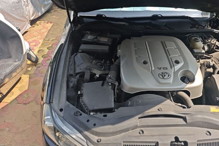 Used Toyota Reiz 2012 2.5V Fengdu Elite Stylish Edition Engine Bay Right
