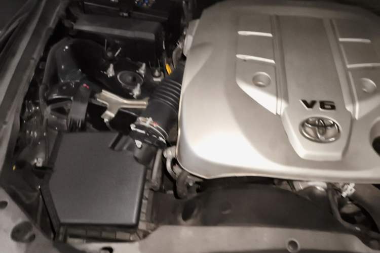 Used Toyota Reiz 2012 2.5V Fengdu Elite Stylish Edition Engine Bay Right