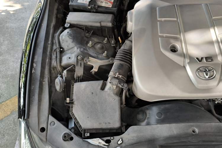 Used Toyota Reiz 2012 2.5V Fengdu Elite Stylish Edition Engine Bay Right
