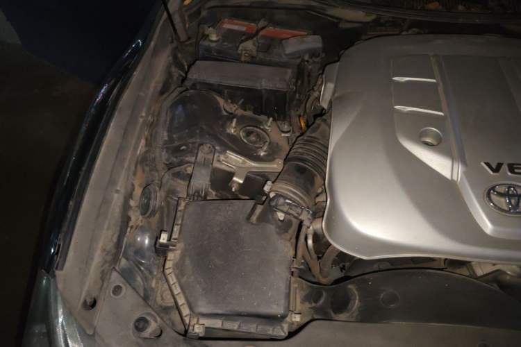 Used Toyota Reiz 2012 2.5V Fengdu Elite Stylish Edition Engine Bay Right