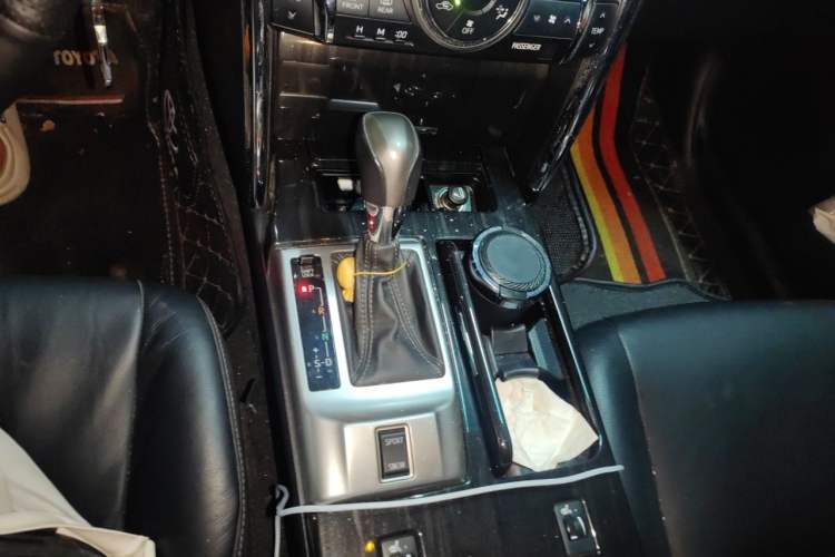 Used Toyota Reiz 2012 2.5V Fengdu Elite Stylish Edition Gear Lever
