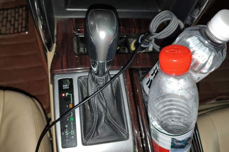 Used Toyota Reiz 2012 2.5V Fengdu Elite Stylish Edition Gear Lever