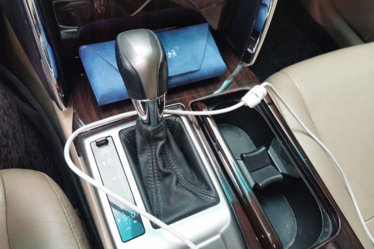Used Toyota Reiz 2012 2.5V Fengdu Elite Stylish Edition Gear Lever