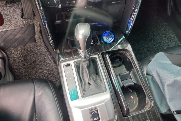 Used Toyota Reiz 2012 2.5V Fengdu Elite Stylish Edition Gear Lever