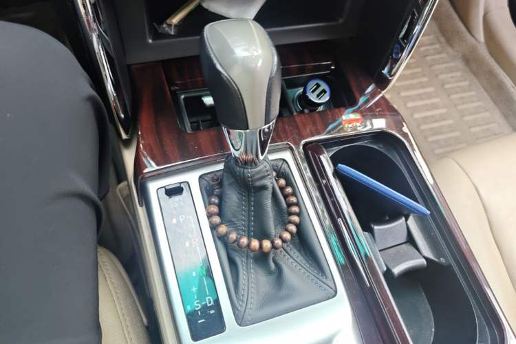 Used Toyota Reiz 2012 2.5V Fengdu Elite Stylish Edition Gear Lever
