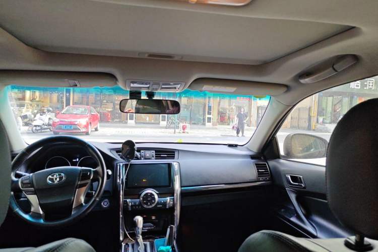 Used Toyota Reiz 2012 2.5V Fengdu Elite Stylish Edition Headliner