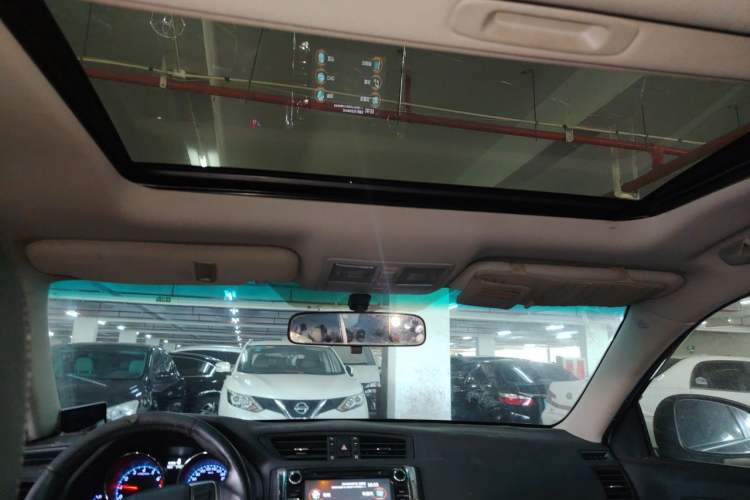 Used Toyota Reiz 2012 2.5V Fengdu Elite Stylish Edition Headliner
