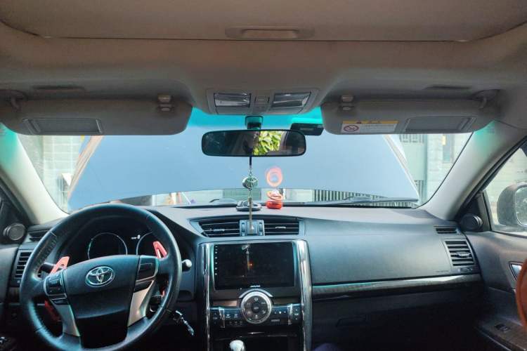 Used Toyota Reiz 2012 2.5V Fengdu Elite Stylish Edition Headliner