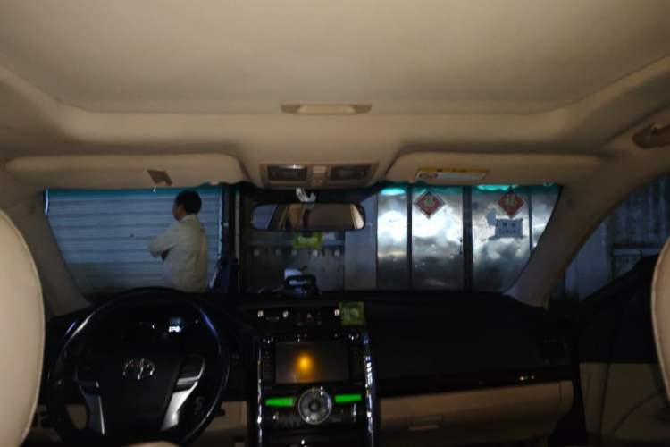 Used Toyota Reiz 2012 2.5V Fengdu Elite Stylish Edition Headliner
