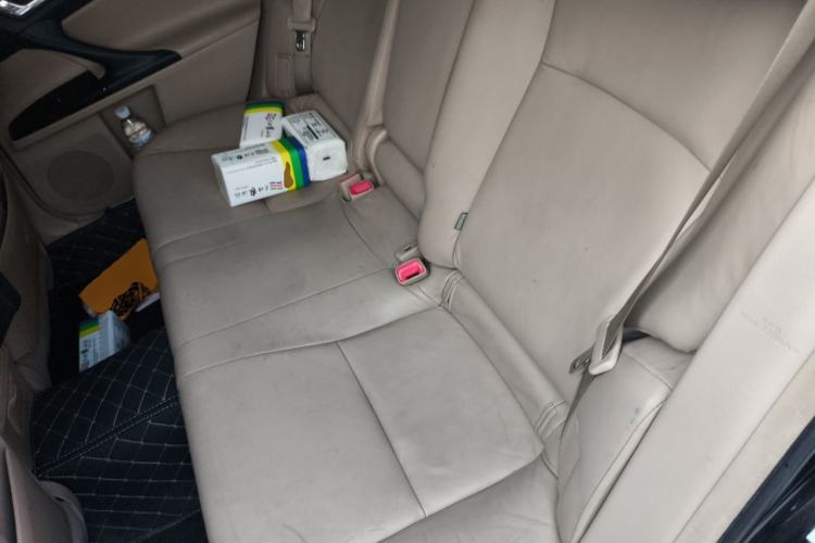 Used Toyota Reiz 2012 2.5V Fengdu Elite Stylish Edition Left Rear Seat