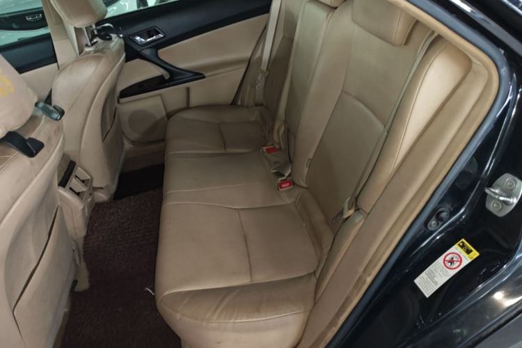 Used Toyota Reiz 2012 2.5V Fengdu Elite Stylish Edition Left Rear Seat
