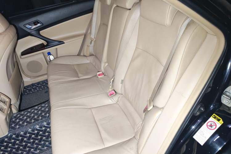 Used Toyota Reiz 2012 2.5V Fengdu Elite Stylish Edition Left Rear Seat