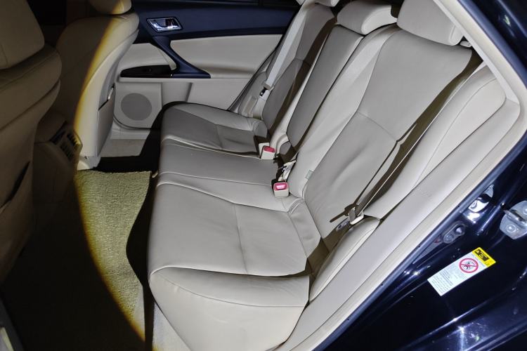 Used Toyota Reiz 2012 2.5V Fengdu Elite Stylish Edition Left Rear Seat
