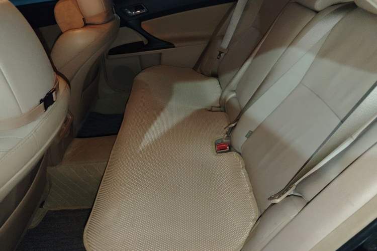 Used Toyota Reiz 2012 2.5V Fengdu Elite Stylish Edition Left Rear Seat