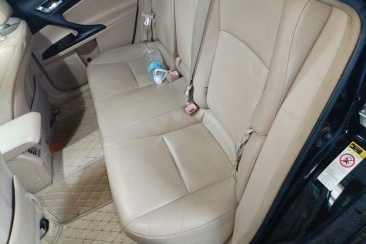 Used Toyota Reiz 2012 2.5V Fengdu Elite Stylish Edition Left Rear Seat