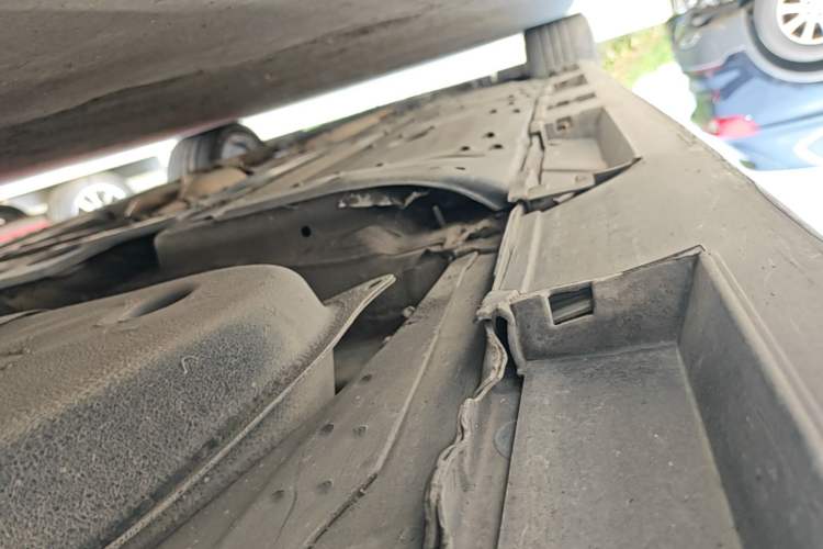 Used Toyota Reiz 2012 2.5V Fengdu Elite Stylish Edition Left Side Sill