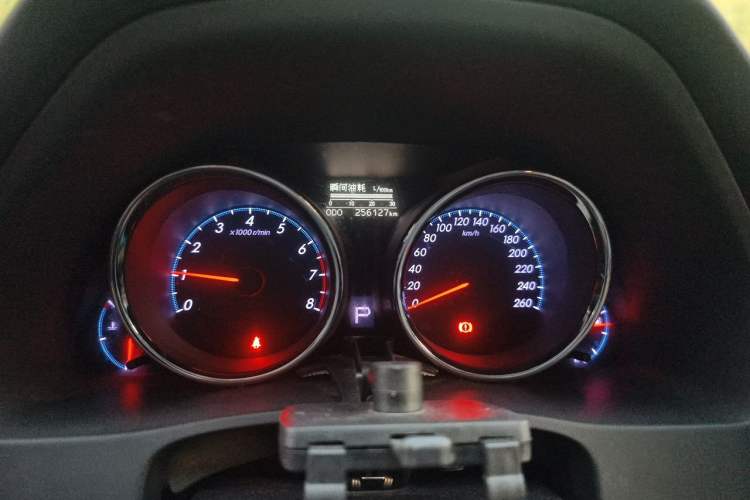 Used Toyota Reiz 2012 2.5V Fengdu Elite Stylish Edition Odometer Close Up