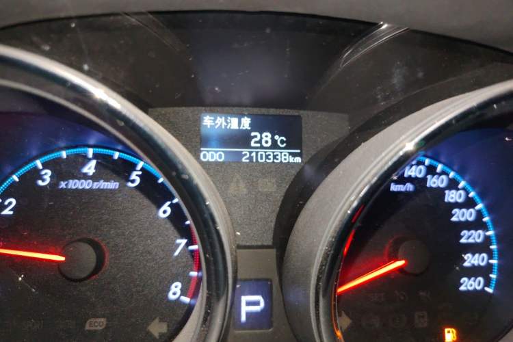 Used Toyota Reiz 2012 2.5V Fengdu Elite Stylish Edition Odometer Close Up