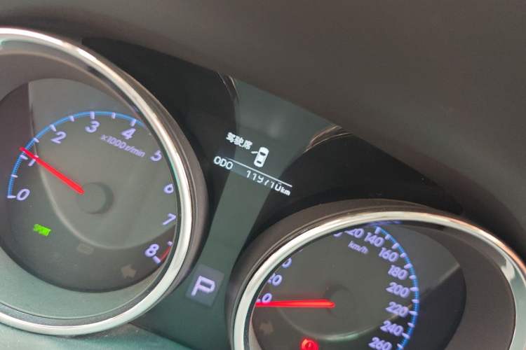 Used Toyota Reiz 2012 2.5V Fengdu Elite Stylish Edition Odometer Close Up