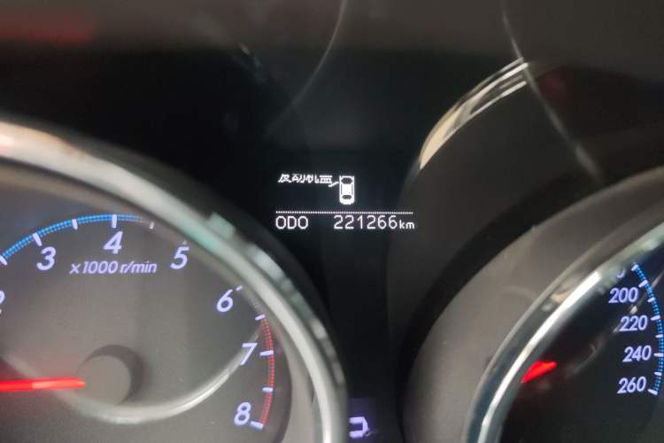 Used Toyota Reiz 2012 2.5V Fengdu Elite Stylish Edition Odometer Close Up