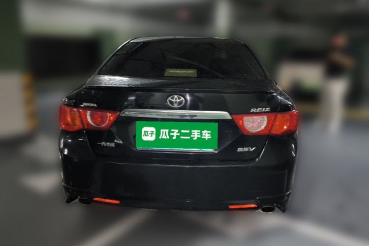 Used Toyota Reiz 2012 2.5V Fengdu Elite Stylish Edition Rear