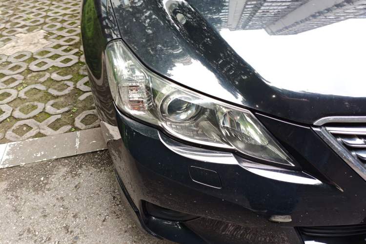Used Toyota Reiz 2012 2.5V Fengdu Elite Stylish Edition Right Front Headlight