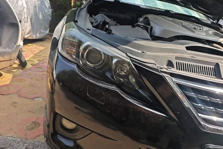 Used Toyota Reiz 2012 2.5V Fengdu Elite Stylish Edition Right Front Headlight