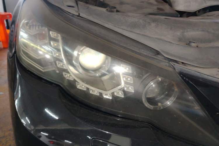 Used Toyota Reiz 2012 2.5V Fengdu Elite Stylish Edition Right Front Headlight