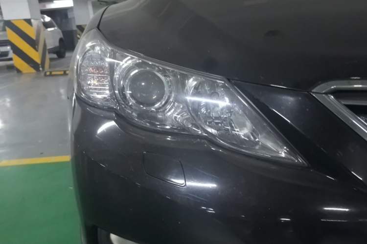 Used Toyota Reiz 2012 2.5V Fengdu Elite Stylish Edition Right Front Headlight