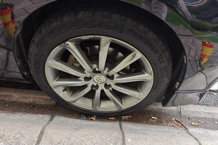 Used Toyota Reiz 2012 2.5V Fengdu Elite Stylish Edition Right Front Wheel Hub