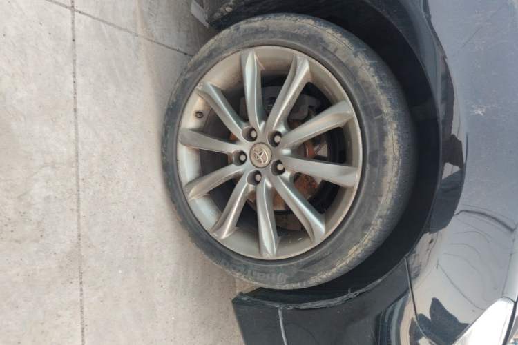 Used Toyota Reiz 2012 2.5V Fengdu Elite Stylish Edition Right Front Wheel Hub