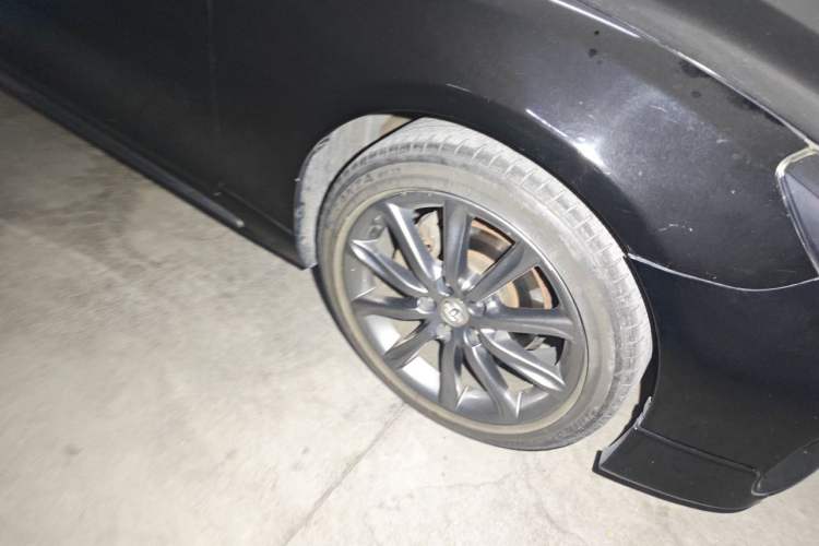 Used Toyota Reiz 2012 2.5V Fengdu Elite Stylish Edition Right Front Wheel Hub