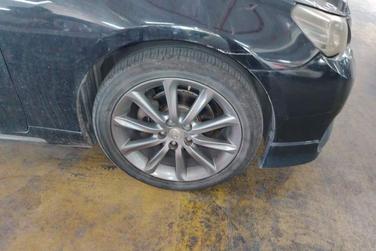 Used Toyota Reiz 2012 2.5V Fengdu Elite Stylish Edition Right Front Wheel Hub